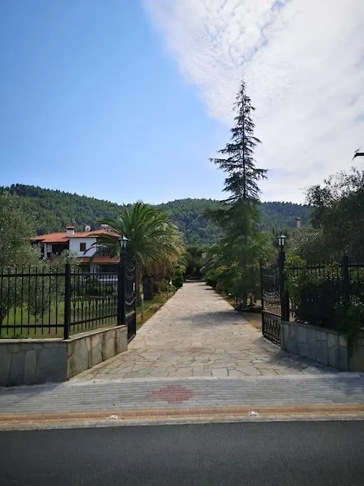 Villa Next To The Beach Vourvourou Griechenland